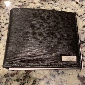 NWT Salvatore Ferragamo Black Wallet